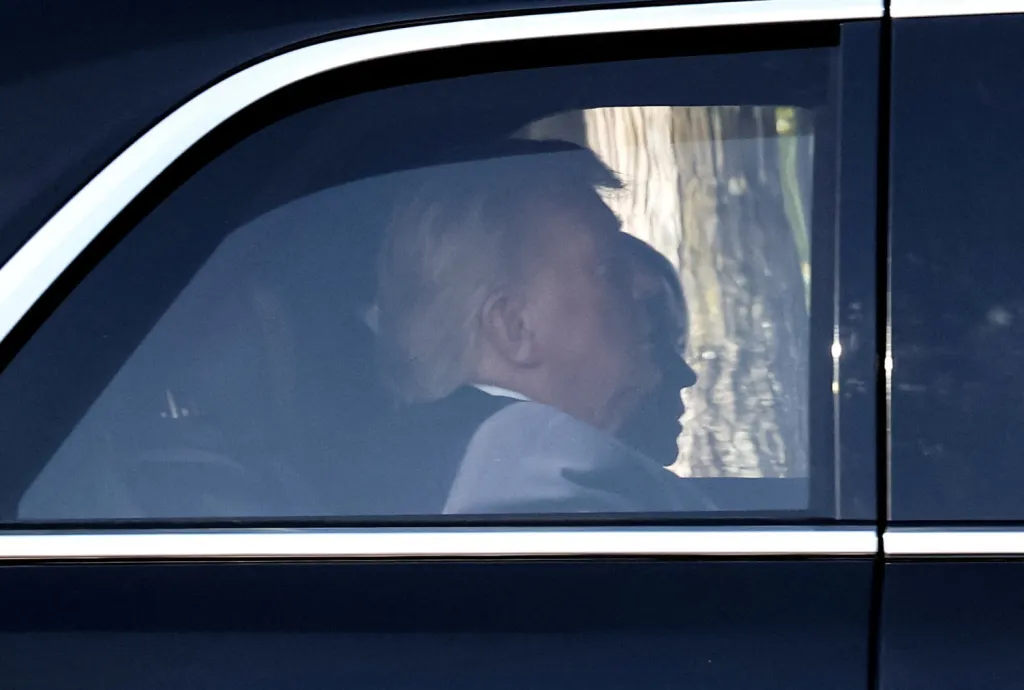 President Donald Trump and Attorney General Pam Bondi ride in the presidential limo en route to the US Supreme Court on April 1, 2026.