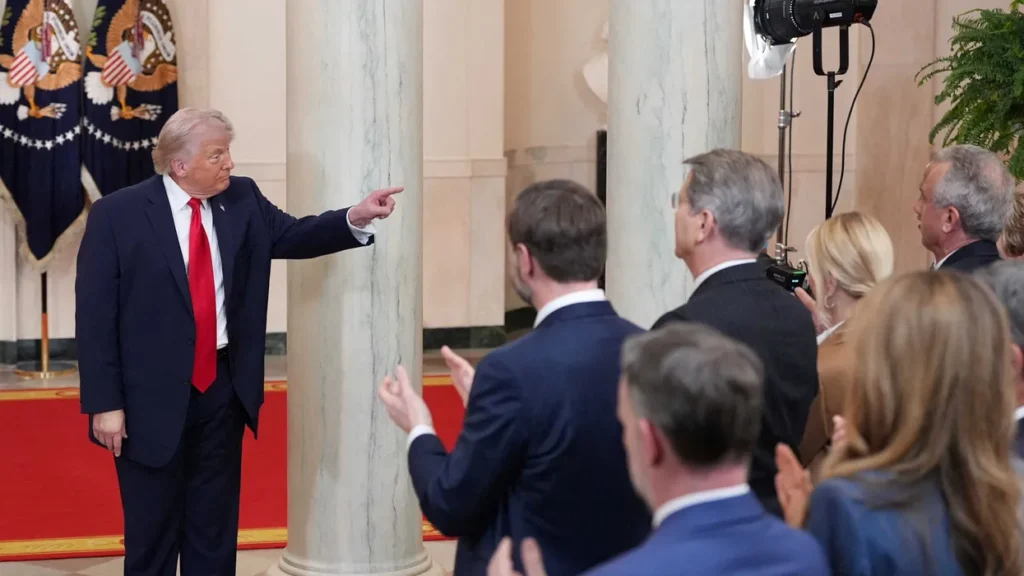 ‘Blasphemous’: Outrage as Trump’s faith advisor compares him to Jesus during Easter event