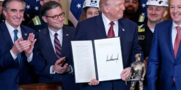 Fox News calls out Trump-loving billionaire over MAGA mishap in swing state race