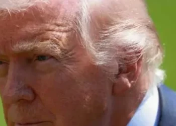 Trump lawyers demand judge let them keep probing WSJ — even after their suit was tossed