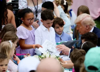 Nearly half of US kids live in dangerously polluted air as Trump guts EPA rules