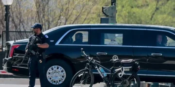 Trump bolts from Supreme Court early as conservative justices skeptical of his arguments