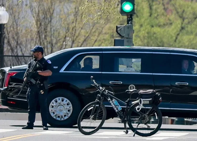 Trump bolts from Supreme Court early as conservative justices skeptical of his arguments
