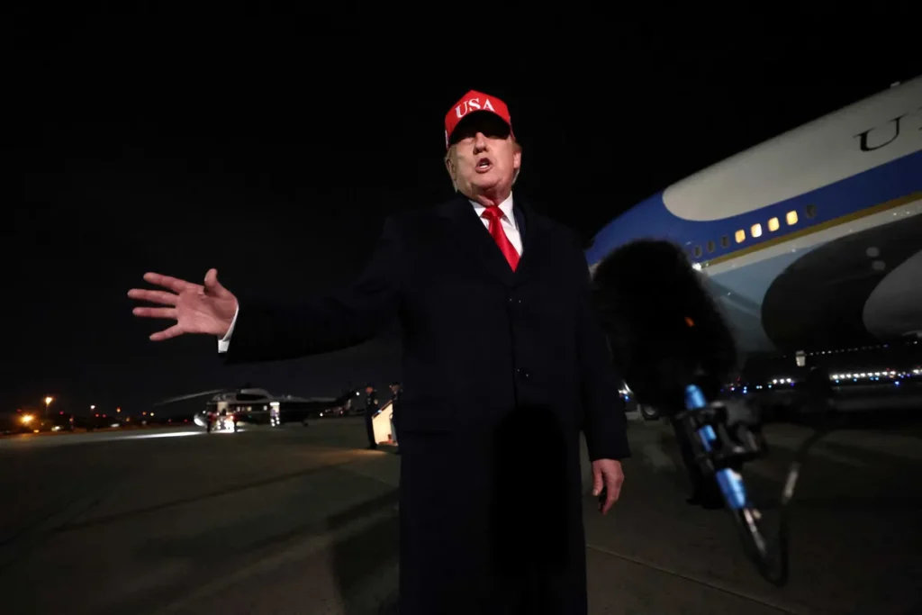 Observers mock ‘lunatic’ Trump’s late-night diatribe about Pope Leo XIV: ‘Bro, go to bed’