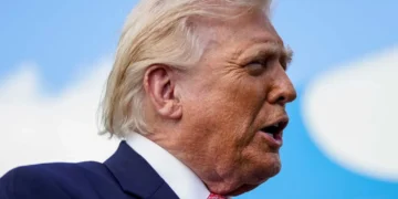 ‘Everything is fine’: Trump staffers respond to latest crisis with burning house memes