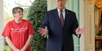 Trump insiders unprepared for what comes next as president goes ‘off his rocker’: author