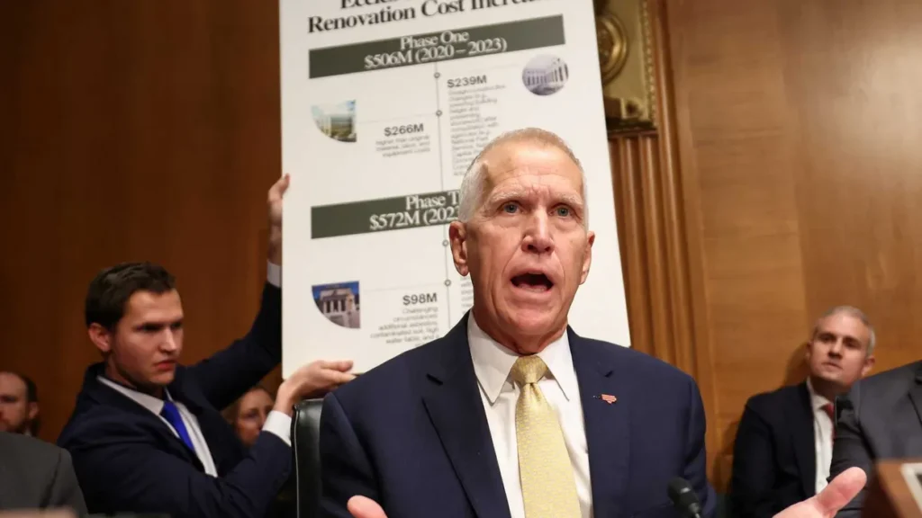 Fed-up Senate Republican uncorks ultimatum for Trump — threatening president’s own nominee