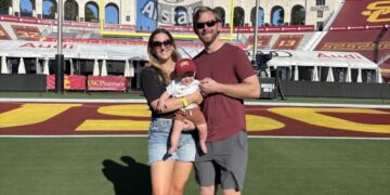 Cancer left him blind. When his son was diagnosed, ex-USC long snapper found Trojans had his back again