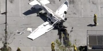 Plane crashes upside down in SoCal auto store parking lot, pilot hospitalized