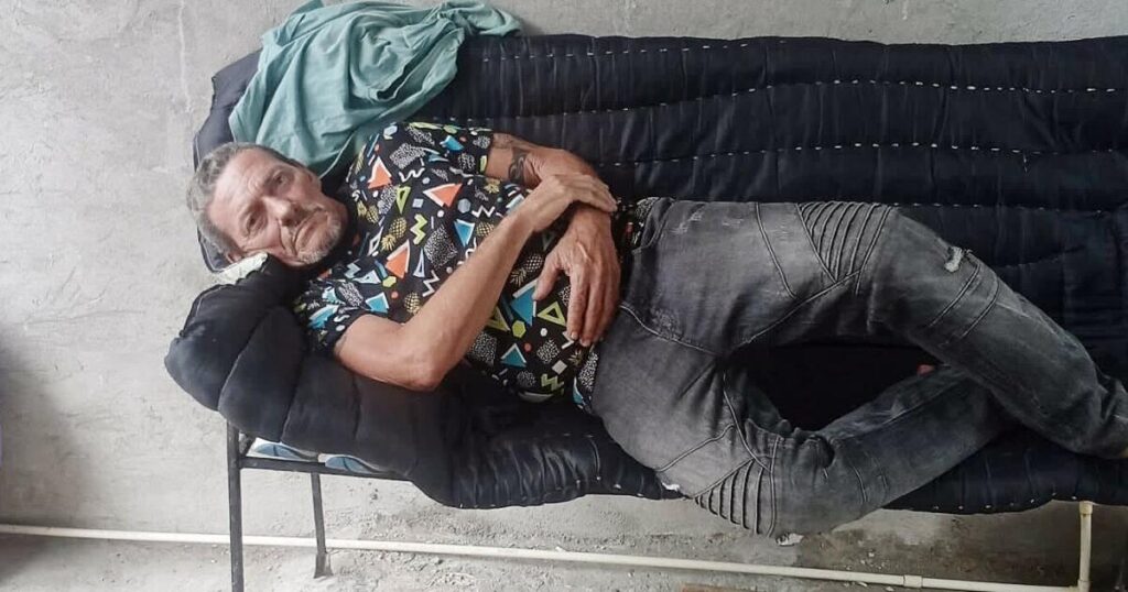 Failed plane and bus trips: How ICE can’t bring back man wrongfully deported to Mexico