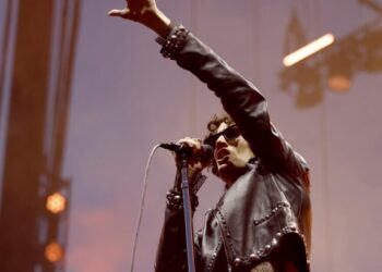 During a Coachella sunset, Sombr’s star burns brighter and brings out Billy Corgan