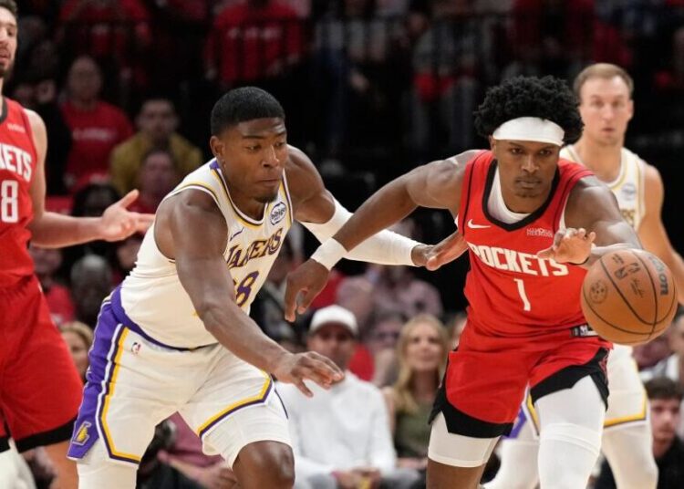 Turnover-plagued Lakers fail to pull off sweep in Game 4 loss to Rockets