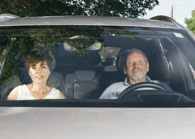 He honked to support a ‘No Kings’ rally. A cop busted him