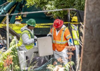 L.A. clears homeless encampment long plagued by crime, drug use in North Hollywood