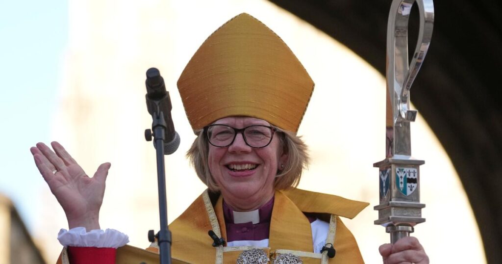 Pope prays with Archbishop of Canterbury Sarah Mullally in historic encounter, vows dialogue