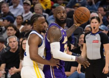 LeBron James powers shorthanded Lakers to important win over Warriors