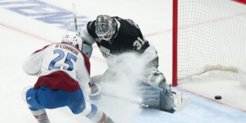 King lose again to Avalanche, who take commanding 3-0 series lead