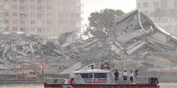 A 23-story hotel in exclusive Miami locale vanishes in seconds with implosion