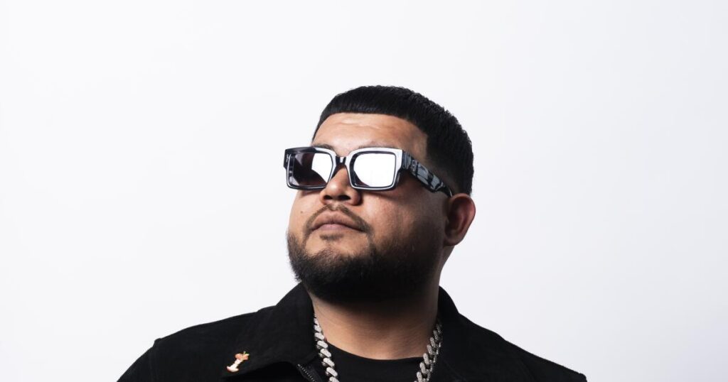 Legado 7 keeps it blunt on this 4/20 with ‘Los Mensajes del Whatsapp’