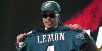 ‘Why is Philly calling me?’ USC’s Makai Lemon was on the phone with another team when Eagles swooped in
