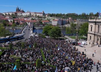 Czech students protest a government plan to overhaul funding for public media