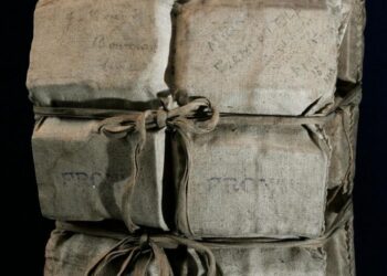 Life jacket worn by a passenger who survived the Titanic auctioned for over $900,000