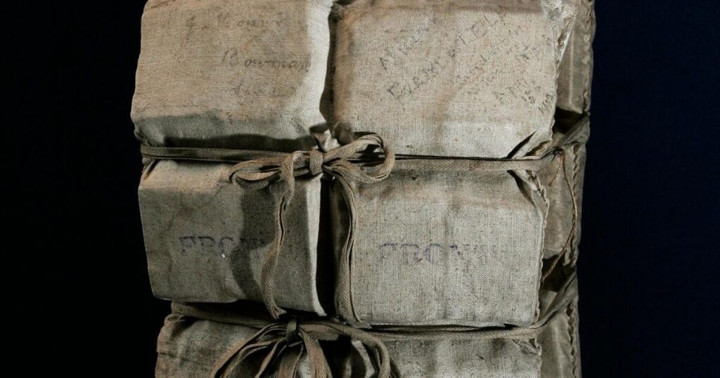 Life jacket worn by a passenger who survived the Titanic auctioned for over $900,000