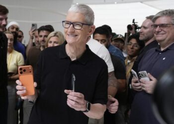 Apple’s next era: After Tim Cook’s dream run, new CEO has to help the company catch up