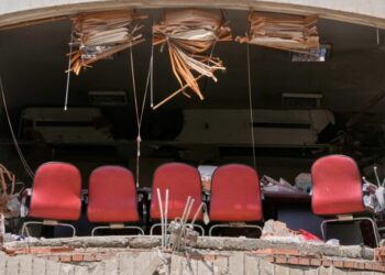 Iran calls on public to find ‘enemy pilot’ as U.S. continues frantic search