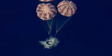 Artemis II astronauts safely splash down off San Diego coast after historic moon mission
