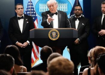 Trump was set to ‘let it rip’ with the press. Then came shots, chaos and a call for unity