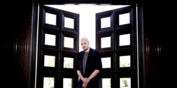 Red-hot director Knud Adams brings his Pulitzer touch to L.A. with ‘English’ and ‘Primary Trust’