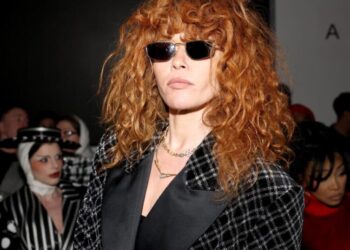 Natasha Lyonne responds to reports she was escorted off of plane at LAX