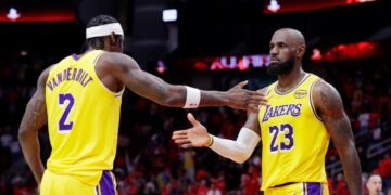 LeBron James and Lakers showcase their clutch-time prowess in Game 3 win