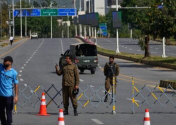 As U.S.-Iran ceasefire deadline nears, uncertainty hangs over possible talks