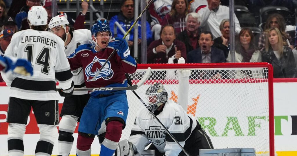 Kings keep it close but fall to potent Avalanche to open playoffs