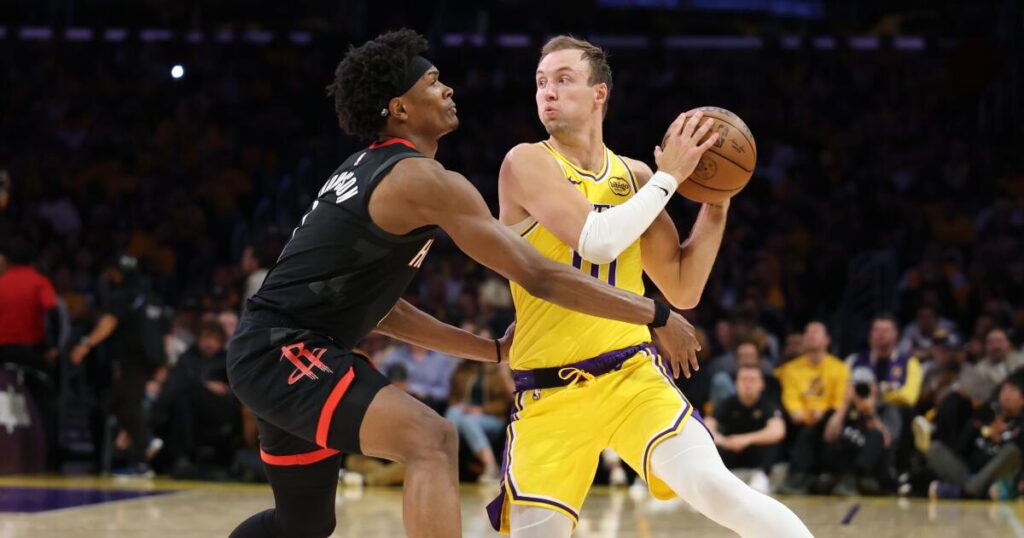 Luke Kennard provides a jolt of Luka magic, helping the Lakers beat the Rockets