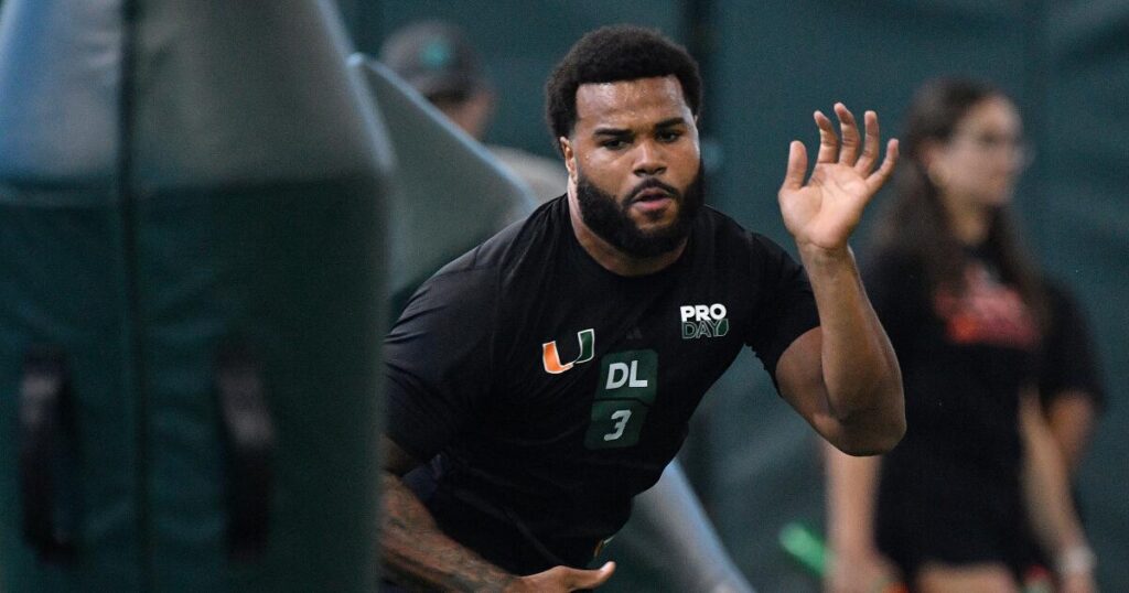 Chargers bolster their pass rushing ranks by drafting Akheem Mesidor at No. 22