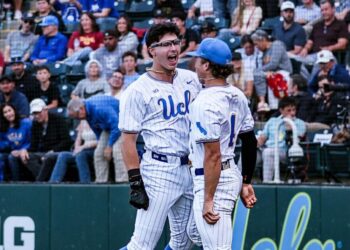 No. 1 UCLA baseball pulls away from No. 12 USC in highly anticipated showdown