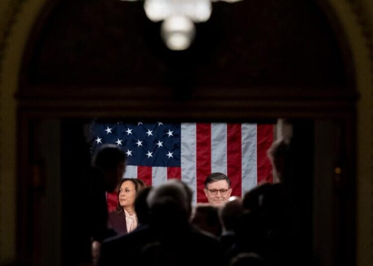 The congressional landmine stirring fears about the midterm election — and a Trump power grab