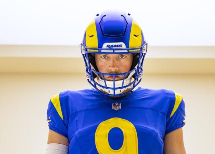 Rams unveil new uniforms, replacing their bone-color jerseys and adopting new accents