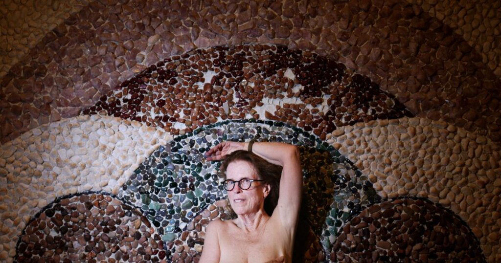 Naked and unafraid at 73, she’s challenging ideas about aging women on a Hollywood stage