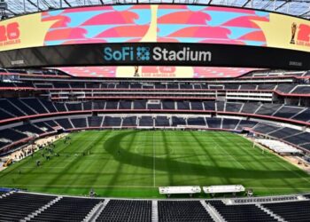 Fans vent frustration over high World Cup ticket prices for worse seats