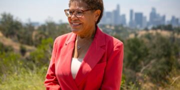 L.A. Mayor Bass offers a hold-the-line budget, with no layoffs and few increases in services