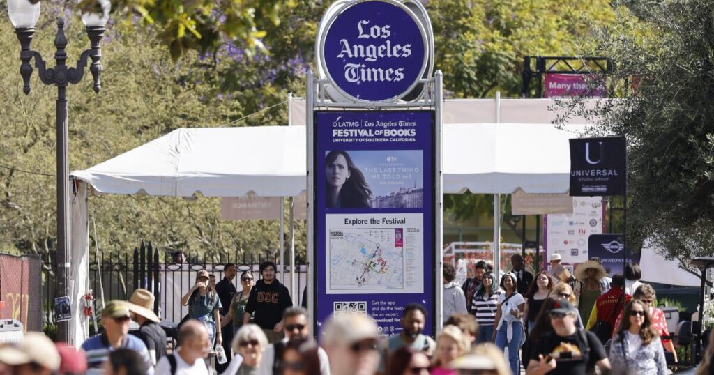 Crowds pack USC campus on opening day of L.A. Times Festival of Books