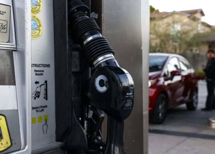 Gas just hit $6 in Los Angeles. Here’s where you can still find it for $5