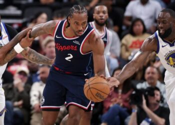 Letters to Sports: Clippers were oh so close, yet so far