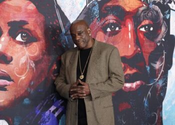 Tupac’s stepbrother files wrongful death suit, cites new turns in 29-year-old murder case