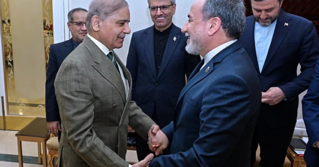 Iran’s foreign minister leaves talks without meeting U.S. envoys, Pakistan says