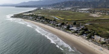 Spencer Pratt’s move to Santa Barbara County after his Palisades house burned raises eligibility questions in L.A. mayor’s race